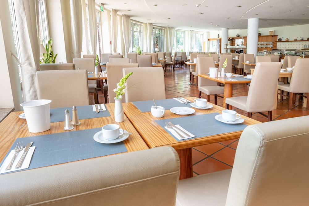 Golden Tulip Lubecker Hof 24/32