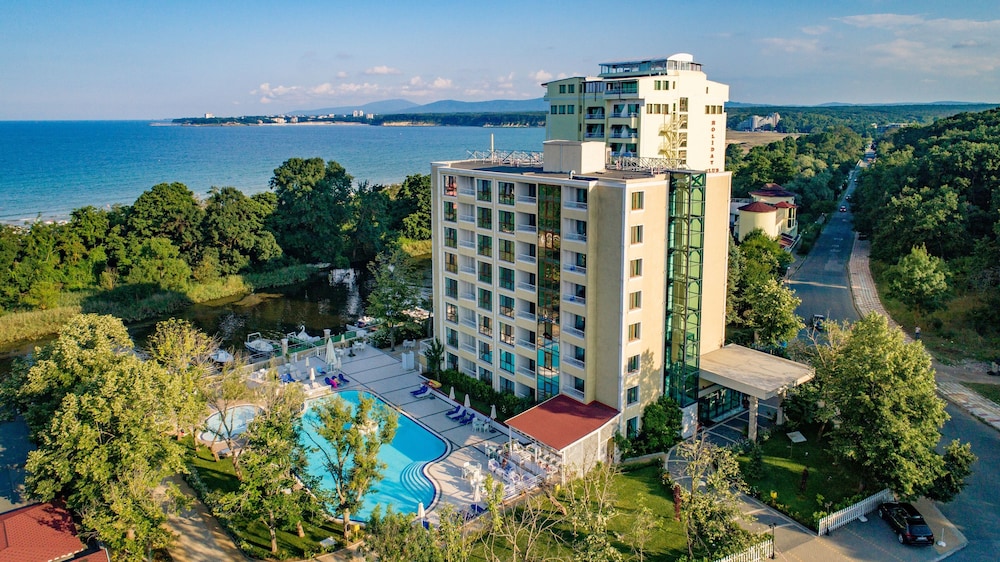 Perla Royal Hotel 1/27