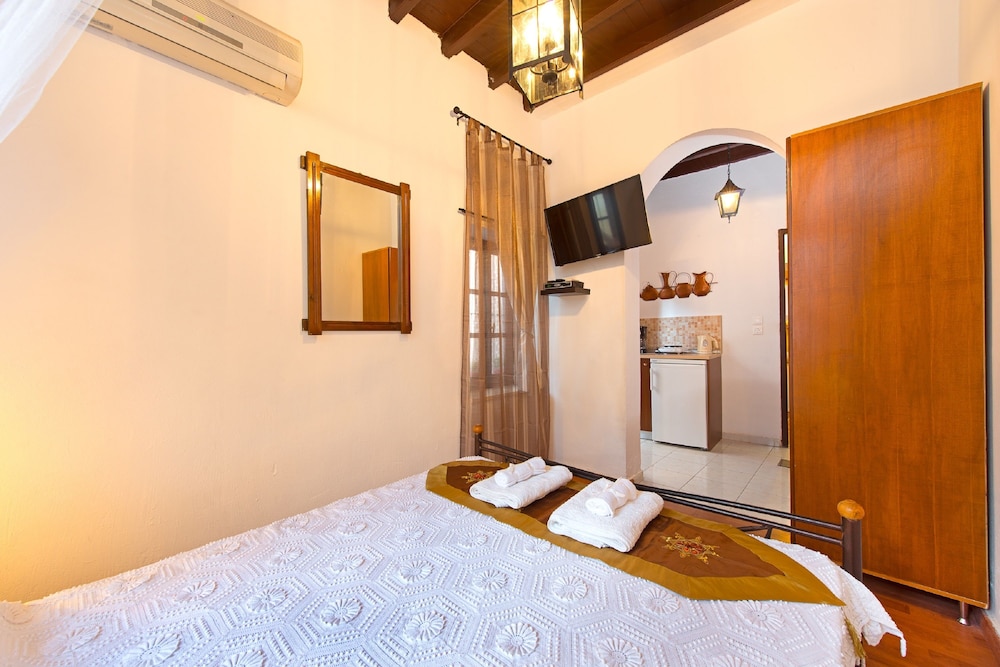 ERATO, DOUBLE BED