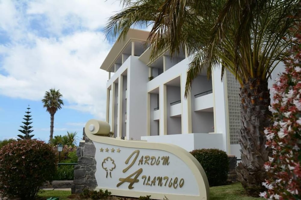 Jardim Atlantico in CALHETA