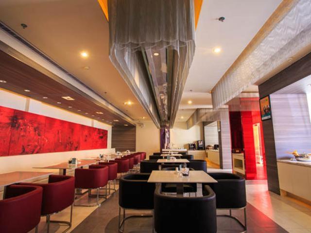 Jinjiang Inn Select (Wuhan Optics Valley Avenue Lingjie Road Institute of Communications) 30/44