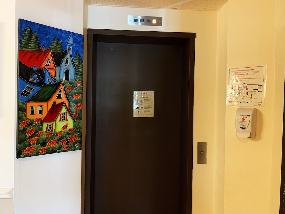 Auberge Du Grand Lac 7/50