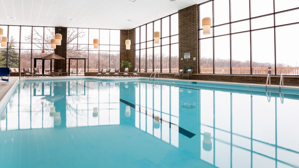 swimming pool spa