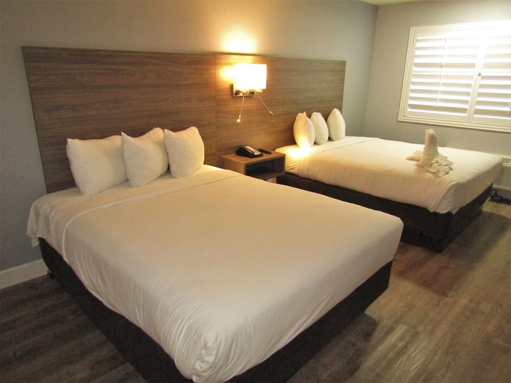 Vagabond Inn San Luis Obispo 40/66