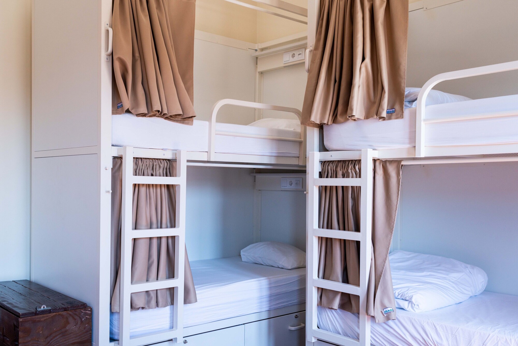 Mixed Dorm, Standard, 8 People, 4 Bunk Beds, Shared Bathroom