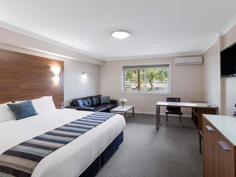 Mercure Wagga Wagga 13/50