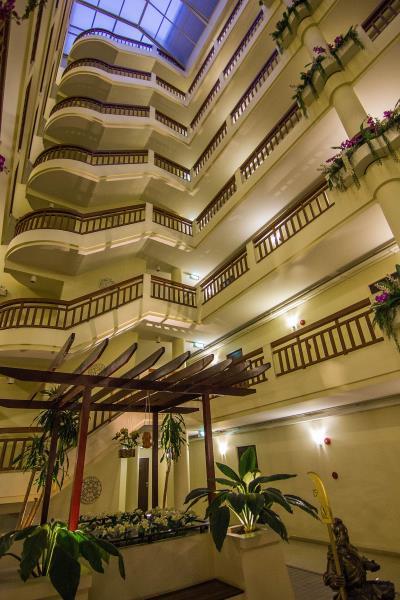 Zen Rooms Sukhumvit 81 2/44