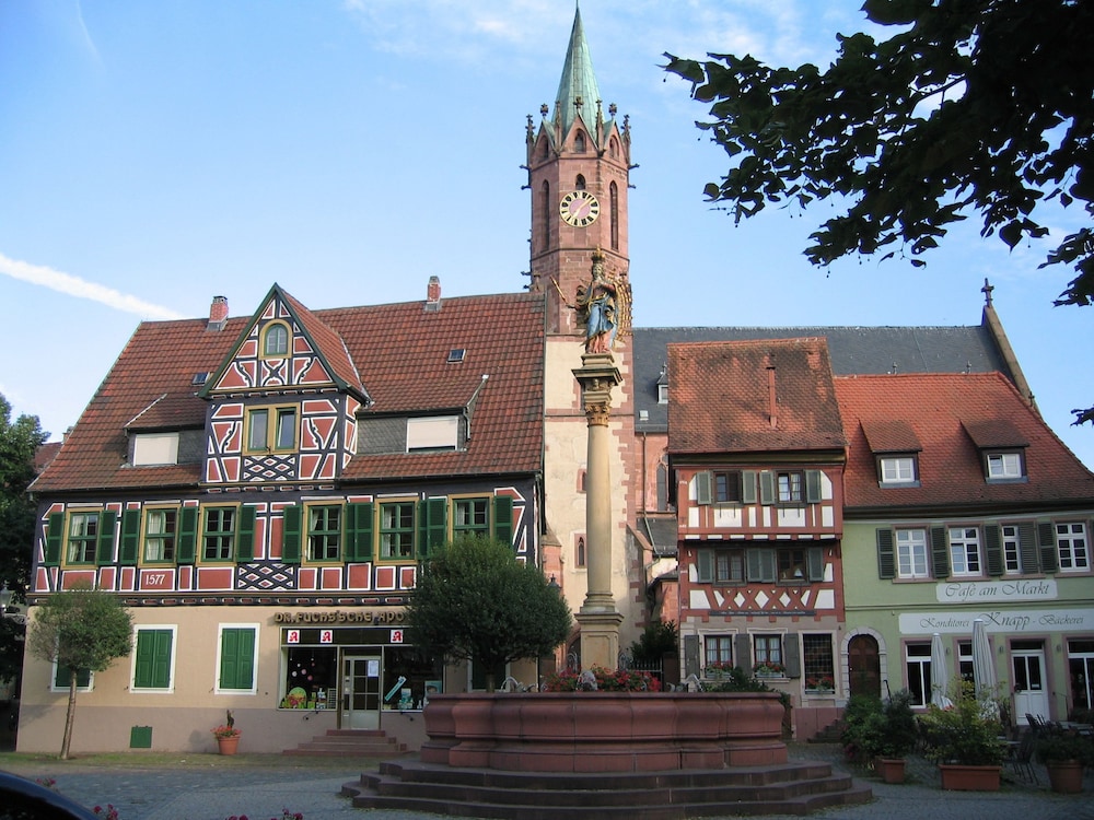 Neu Heidelberg Guesthouse Apartments 5/50