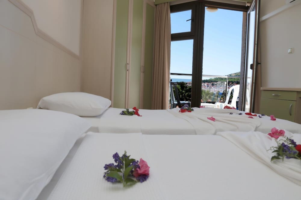 Ridvan Hotel 29/69