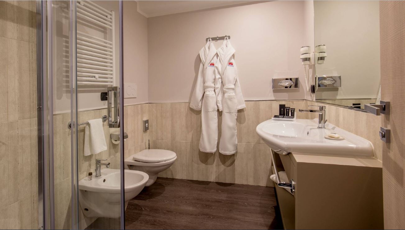 Superior, Double Bed, Club Floor، Hotel Domidea 3/3