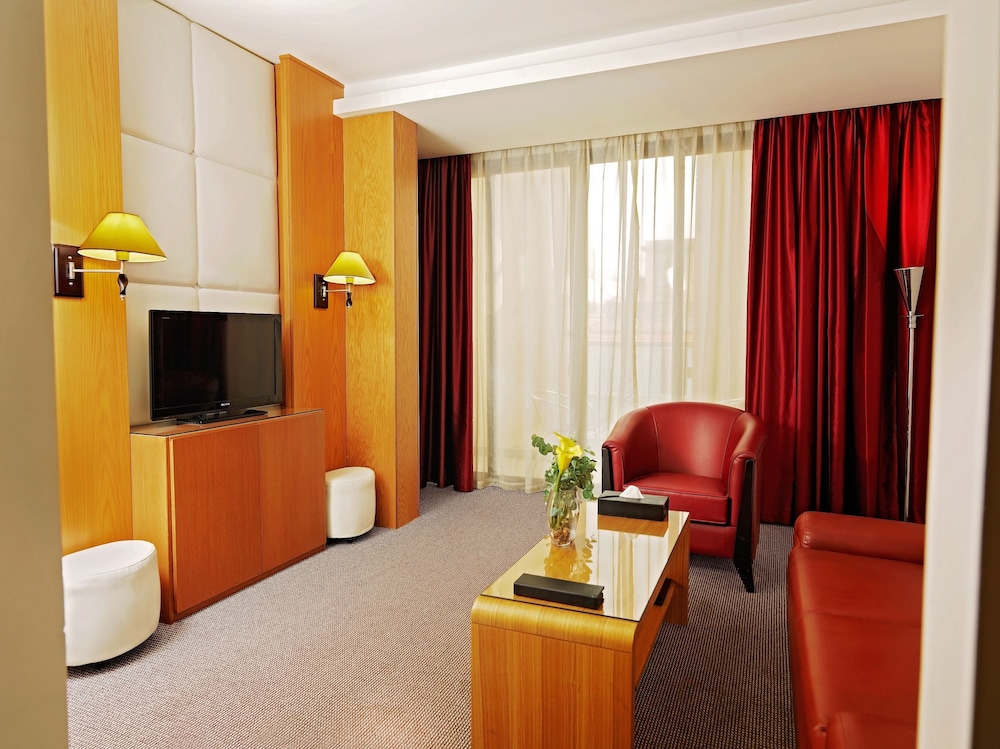 Wh Hotel 46/50