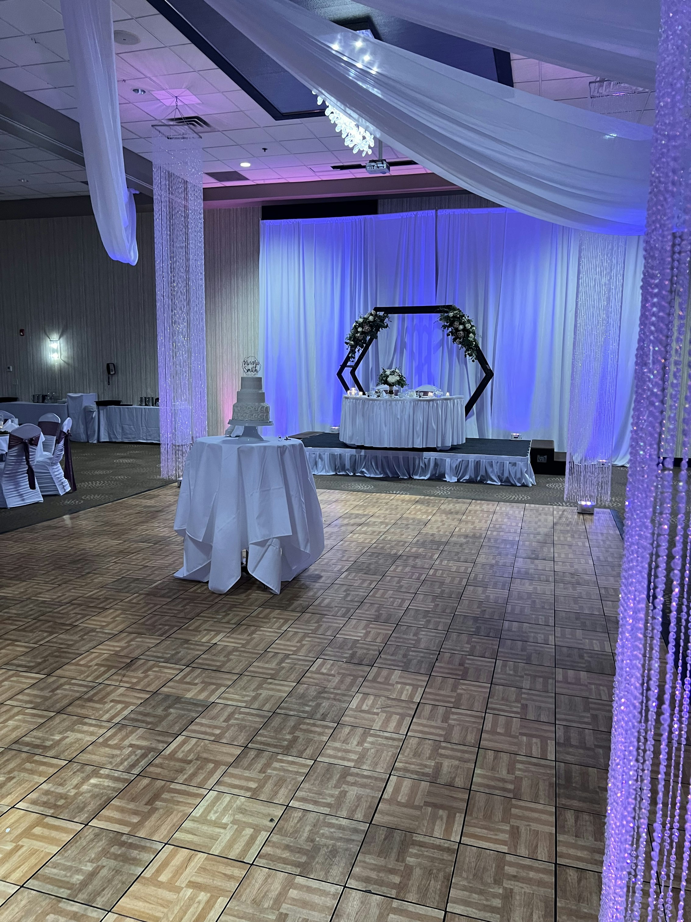 Doubletree By Hilton Bloomington 34/76