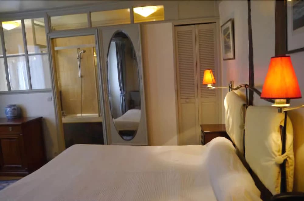 Hôtel Les Degrés De Notre Dame 34/50