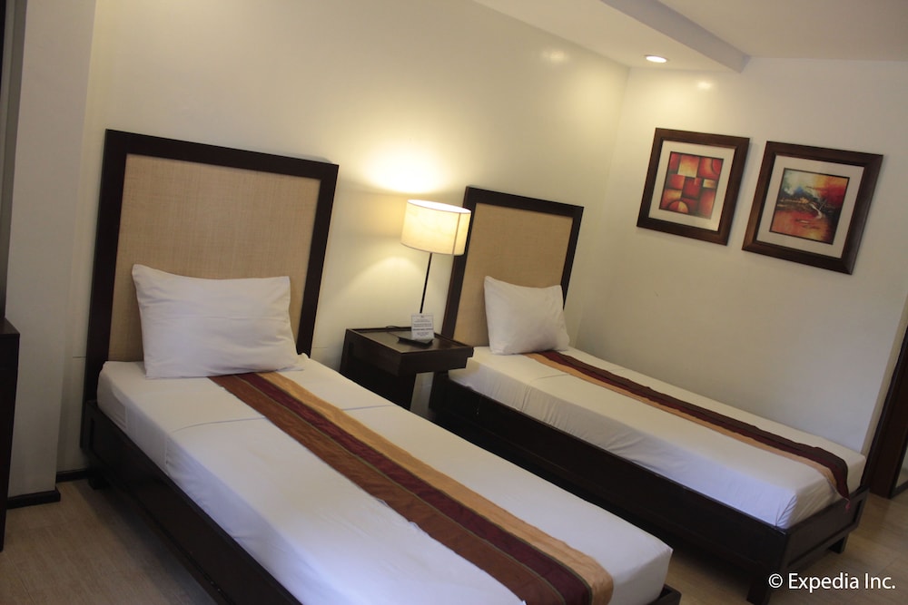 Subic Grand Seas Resort 12/33