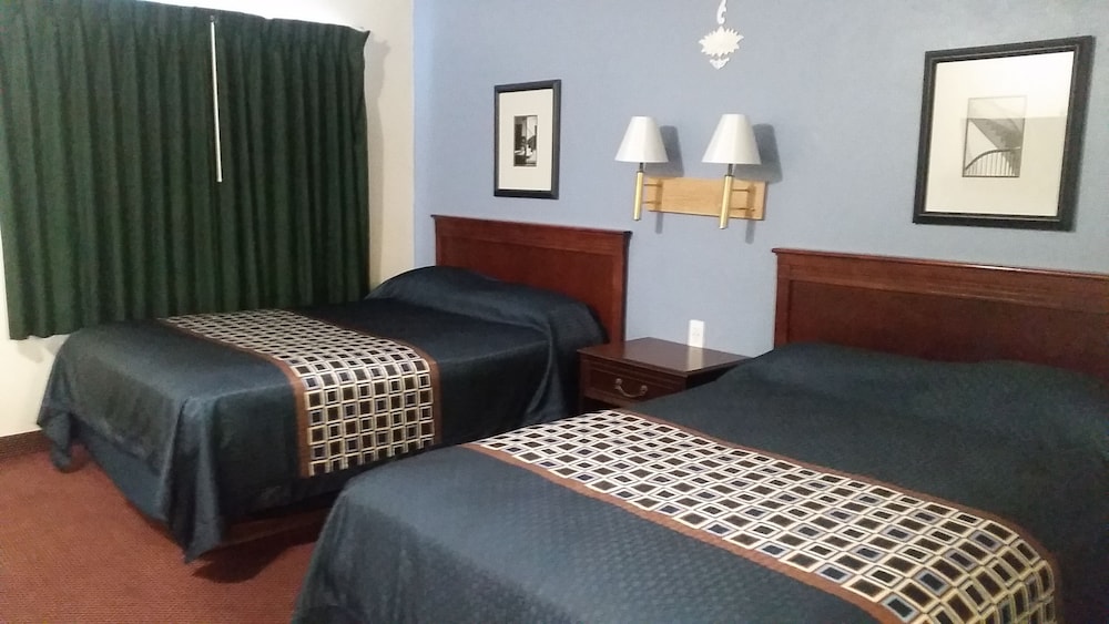 غرفة قياسية بسريرين كوين، Rodeway Inn & Suites Blythe I-10, CA 8/10