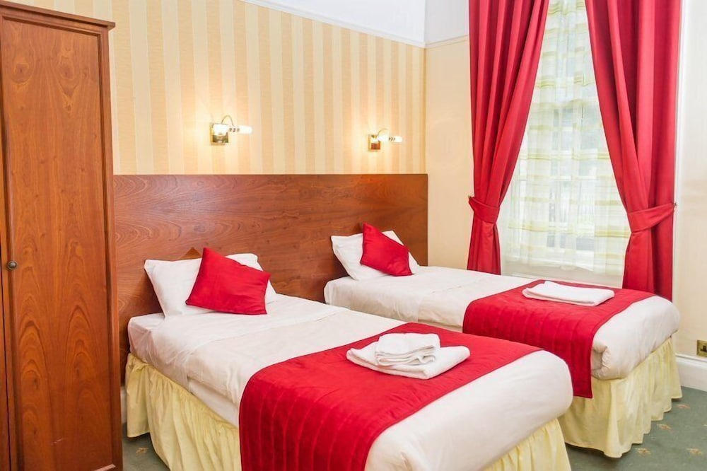 Avonmore Hotel Cartwright Gardens 8/31