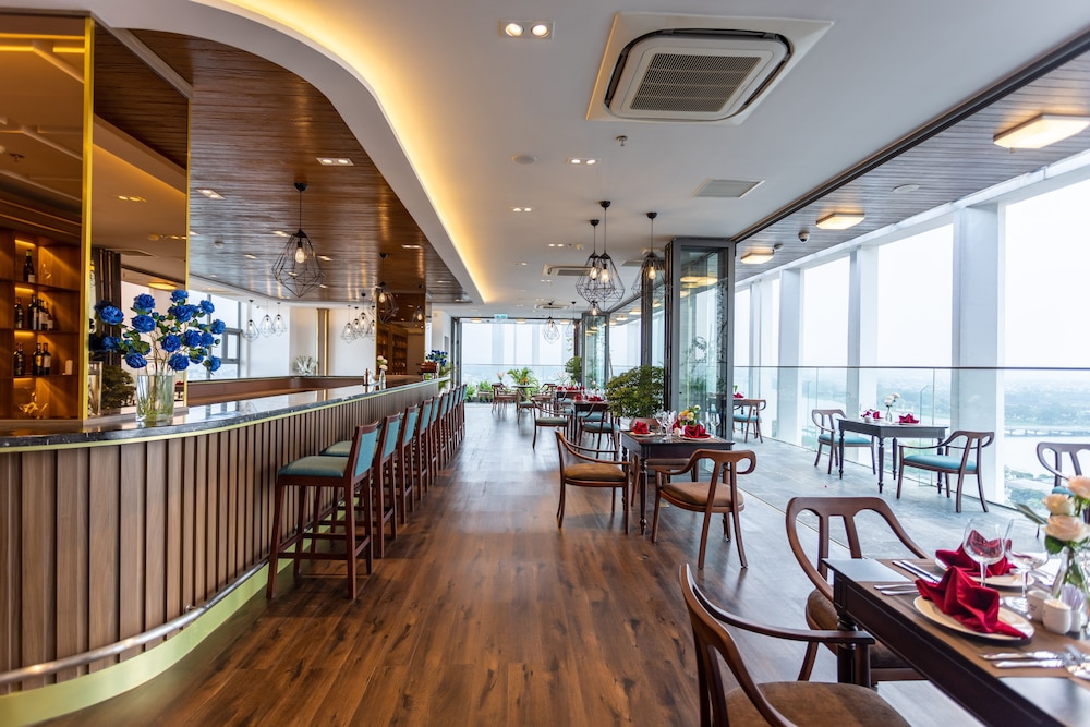 White Lotus hotel Hue 40/50