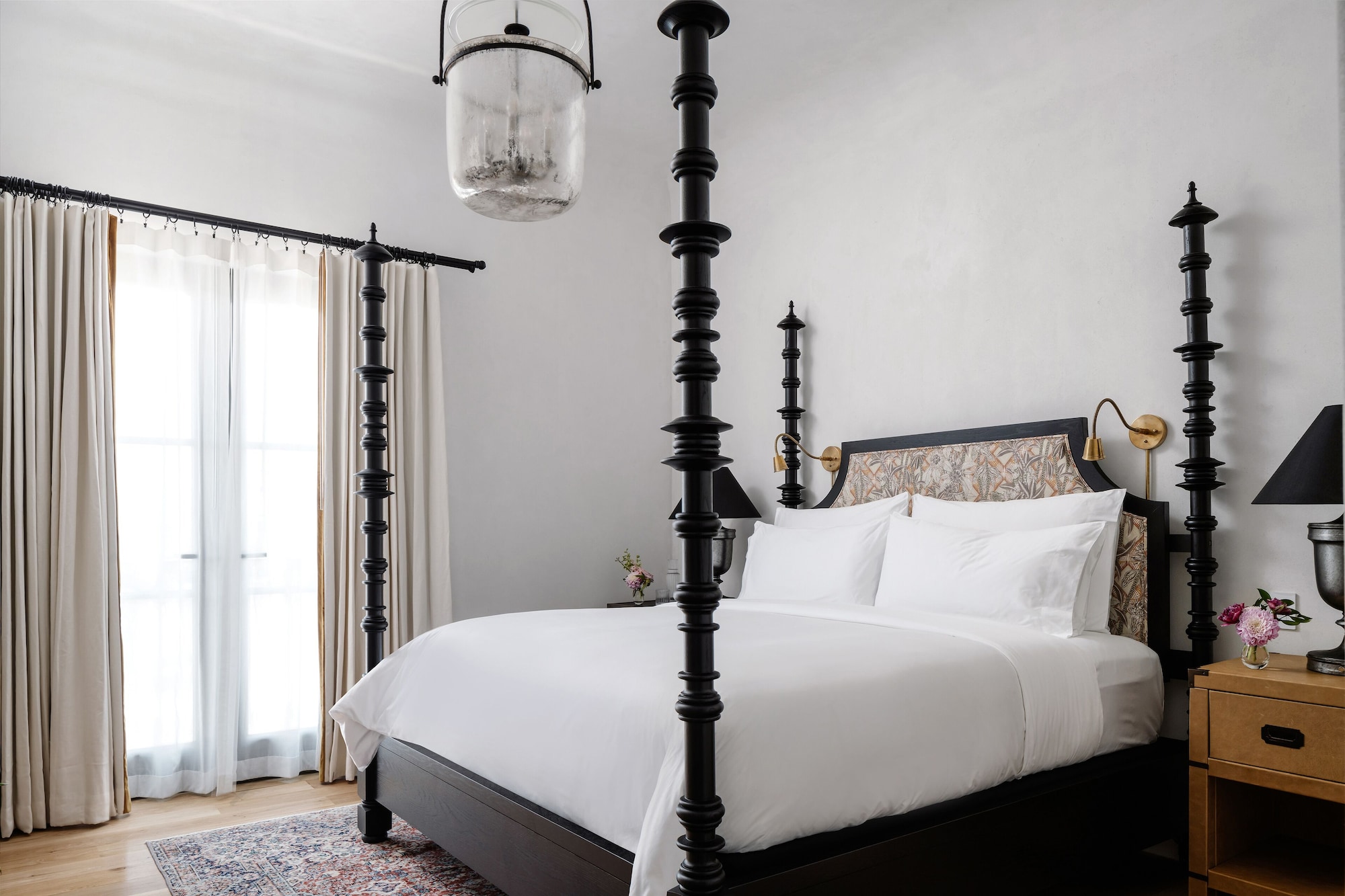 GALLERY, KING BED, ACCESSIBLE
