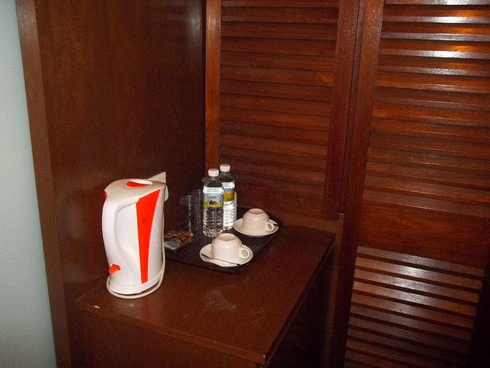 D'eastern Hotel 15/28