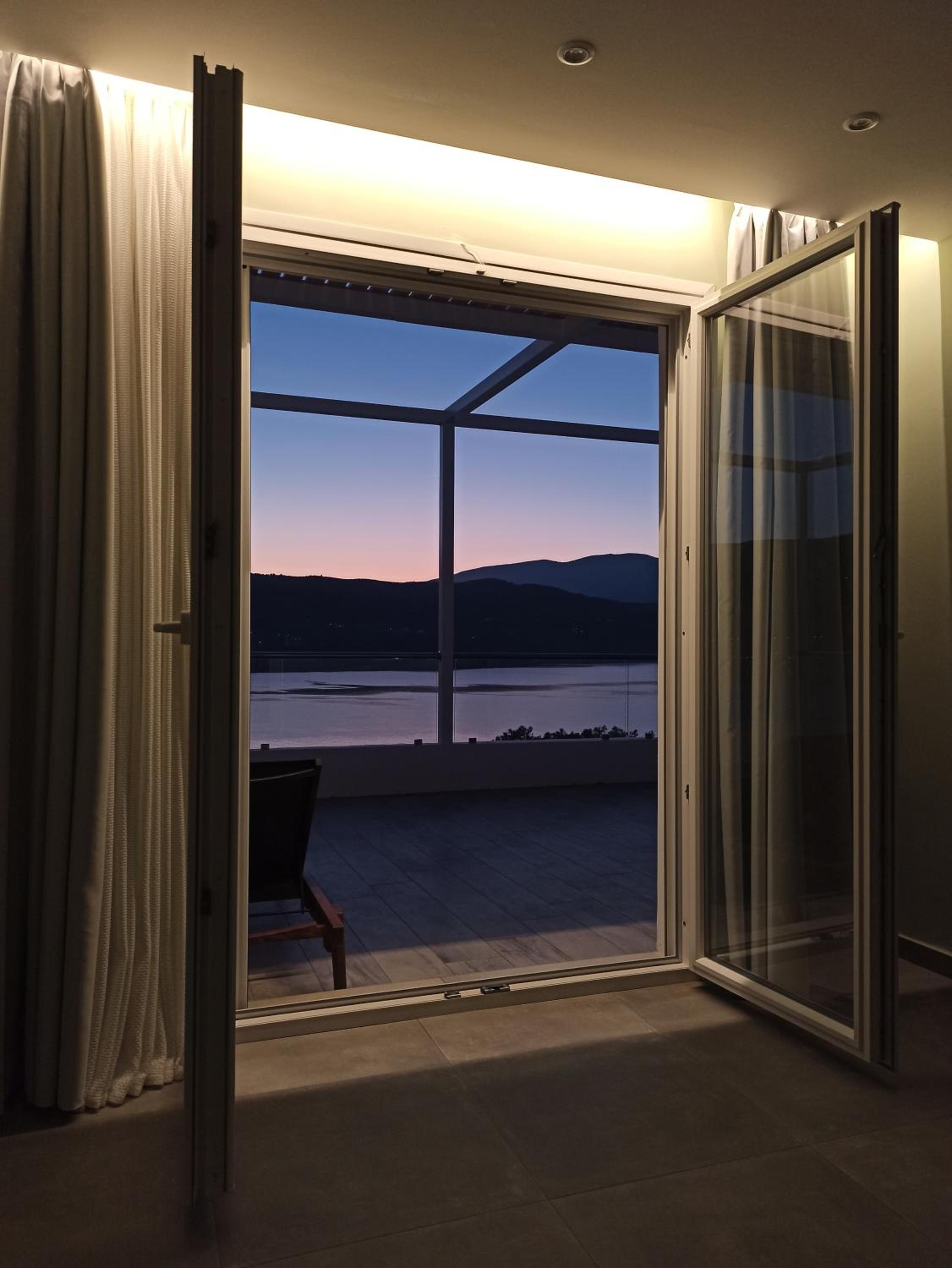 Anthemis Hotel Apartments 49/80
