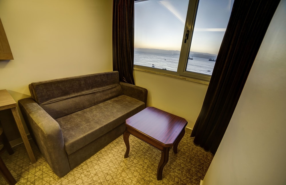 Nairoukh Hotel Aqaba 18/27