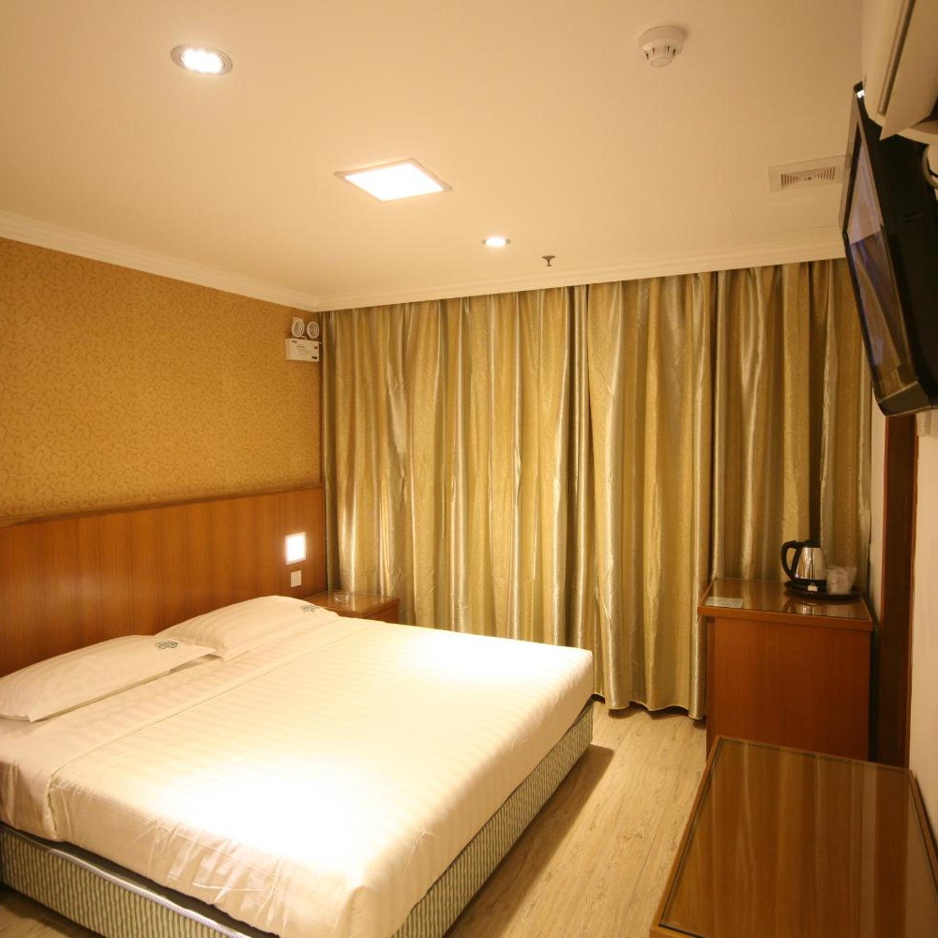 Deluxe, Double Bed