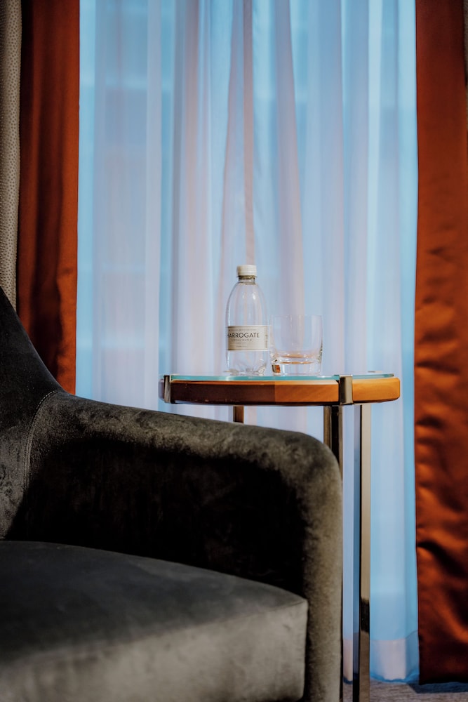 Hyatt Regency London Albert Embankment 11/67