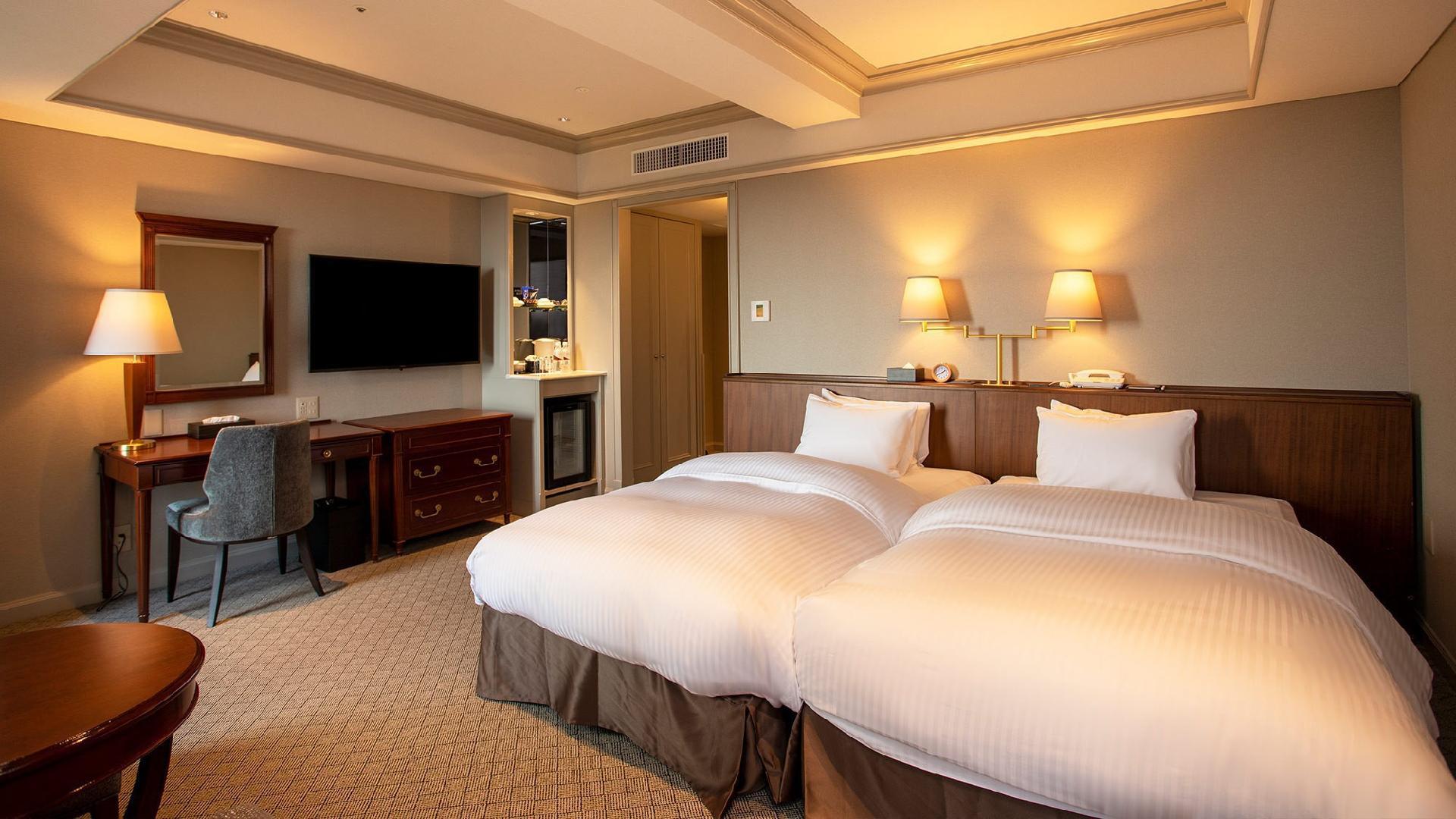 Hollywood, Standard, Quadruple, Twin Beds