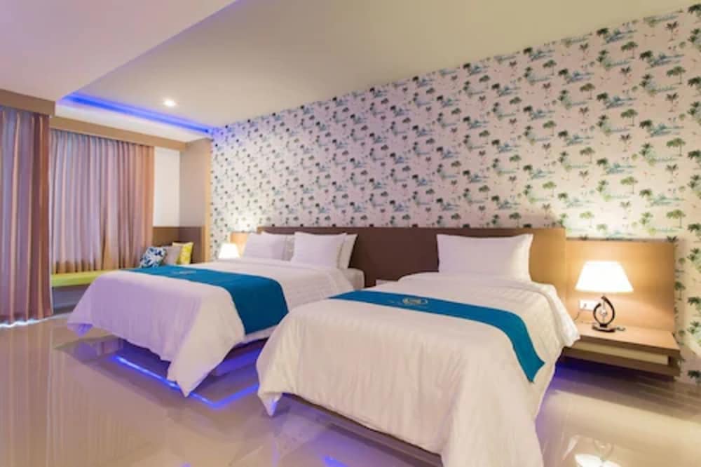 THE PHU BEACH HOTEL 24/65