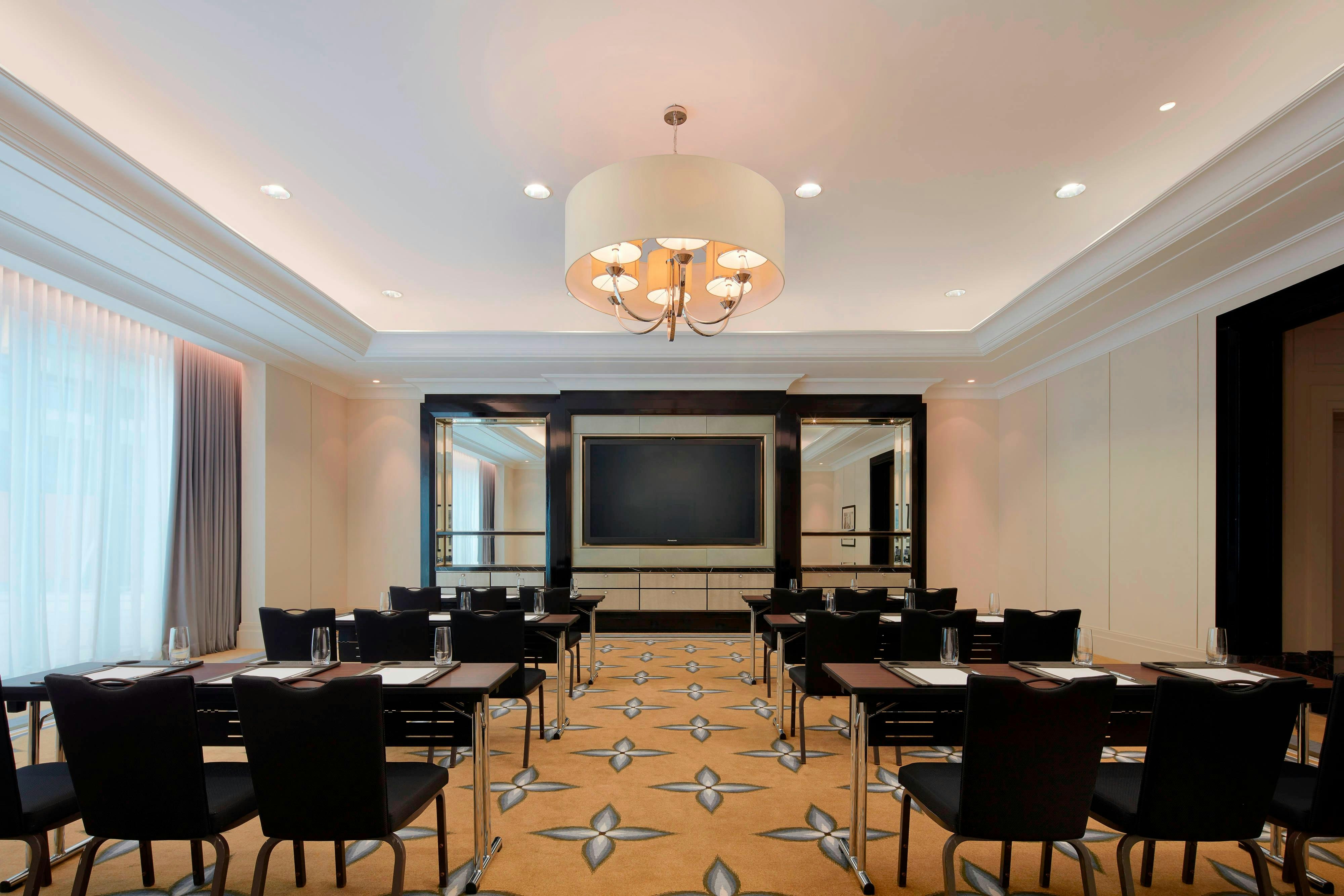 THE ST. REGIS KUALA LUMPUR 63/72