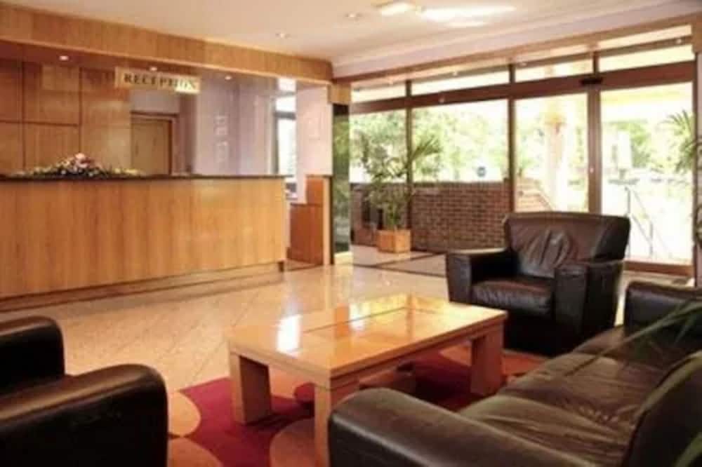 Parkside International Hotel 30/41