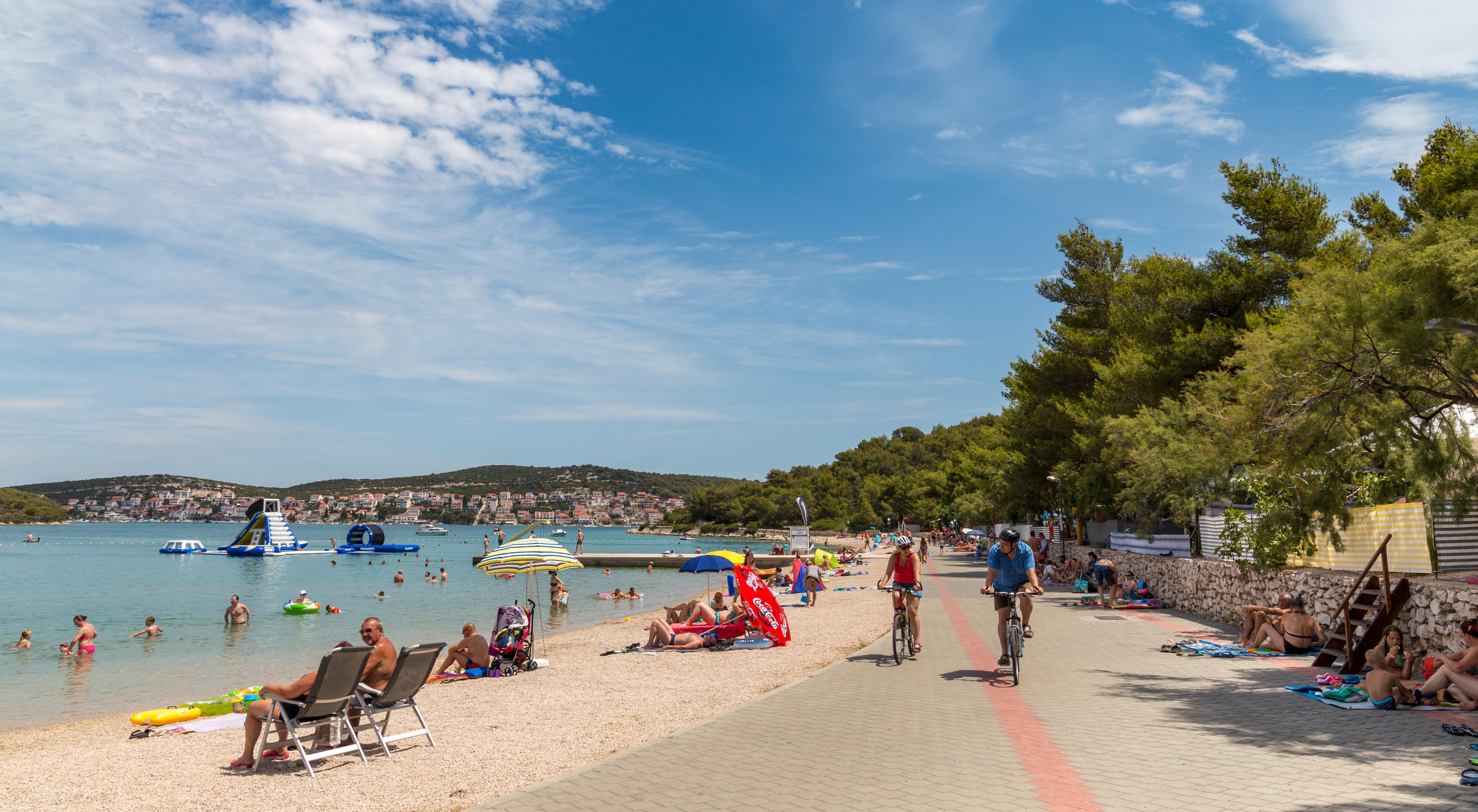 Jezera Village Holiday Resort 3/10