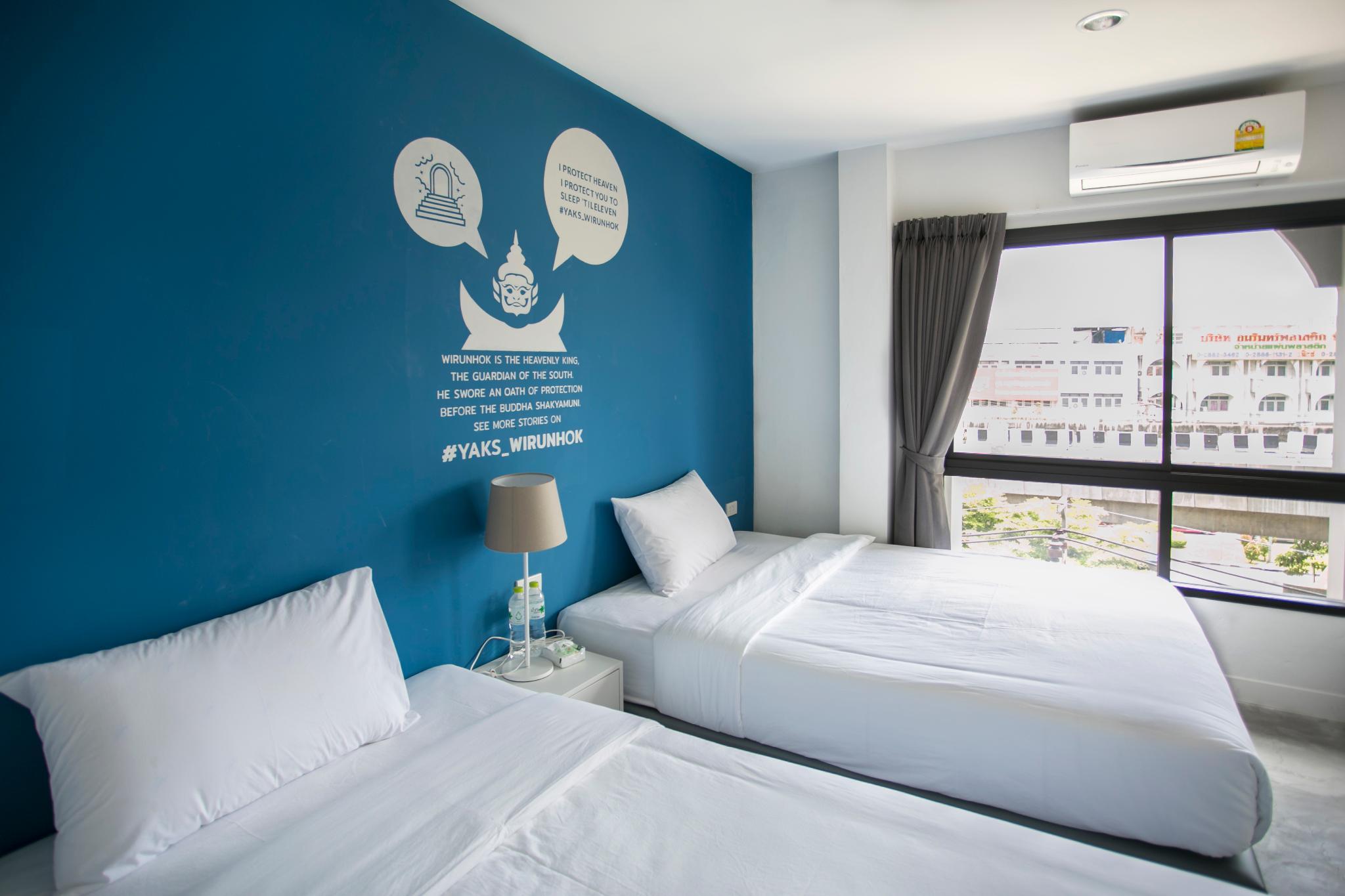 Room, Twin Beds, Shared Bathroom