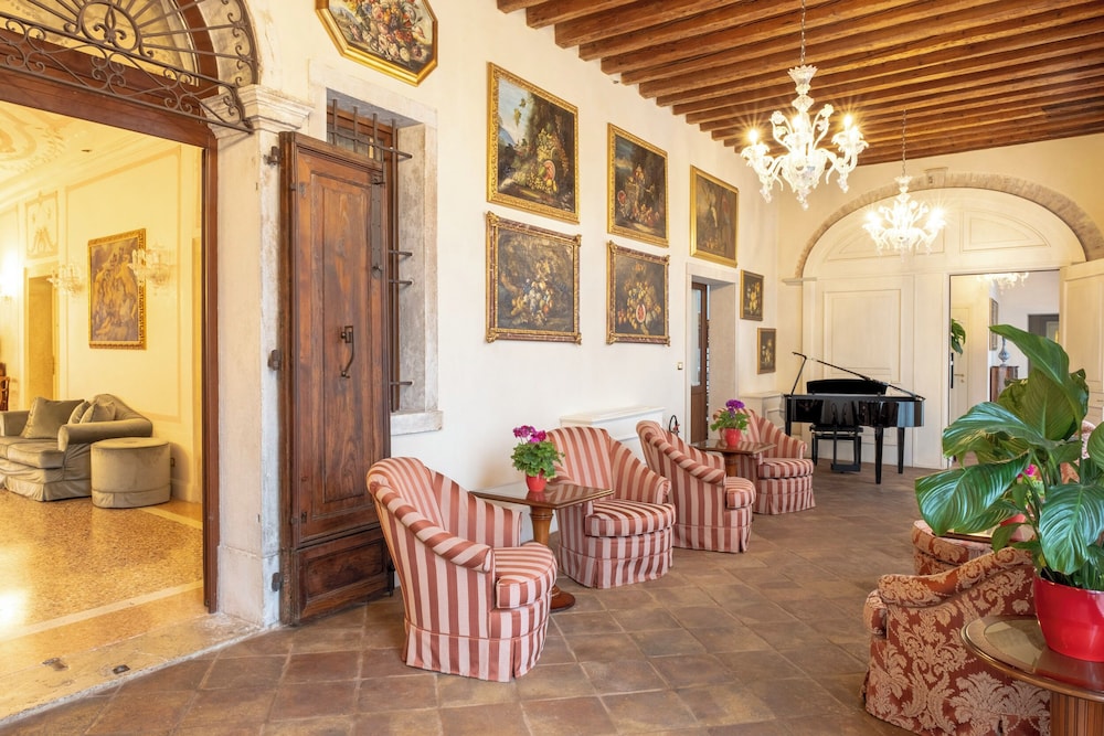 Hotel Villa Barbarich 65/88