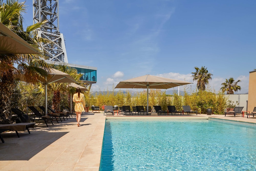 Hotel Mercure Toulon La Seyne-Sur-Mer 4/76