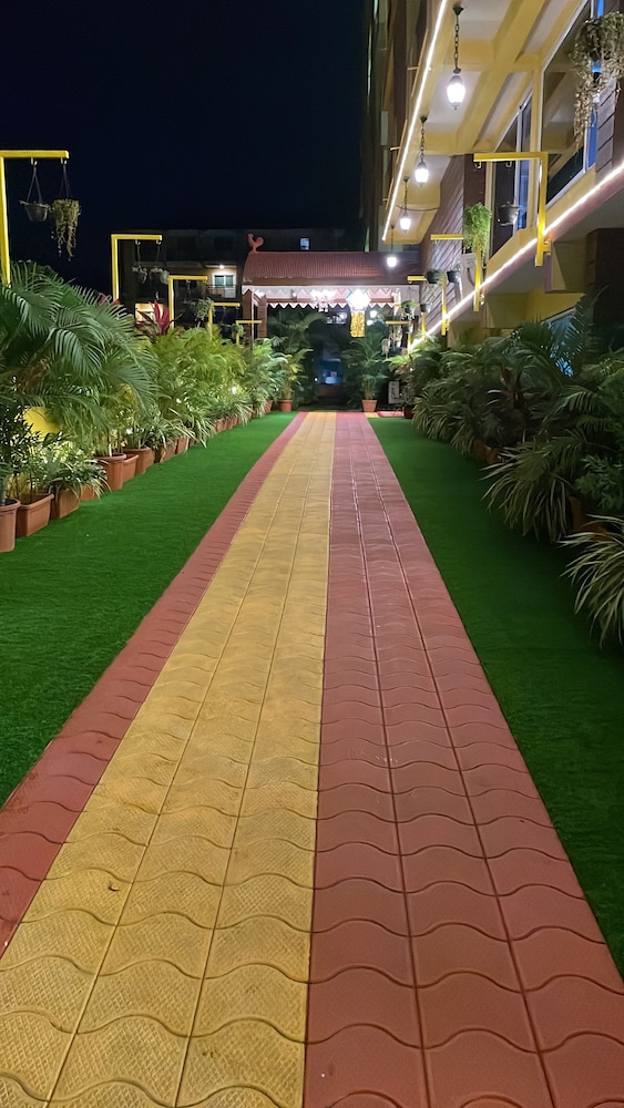 Sairaj Beach Resort 18/35