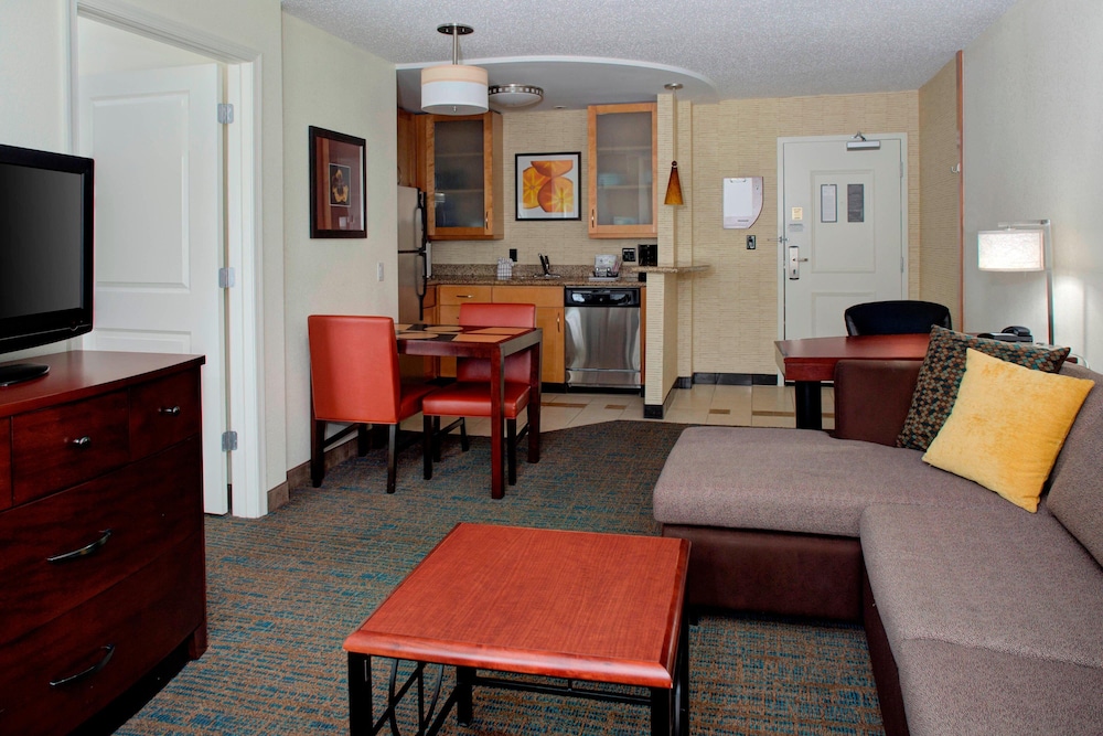 Residence Inn Marriott Chester 20/24