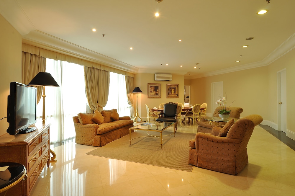 Batavia Apartments Hotel Service Residences 33/52