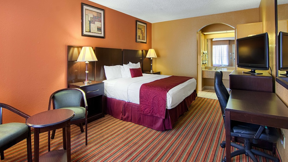 Surestay Hotel By Best Western Mt Pleasant 10/22