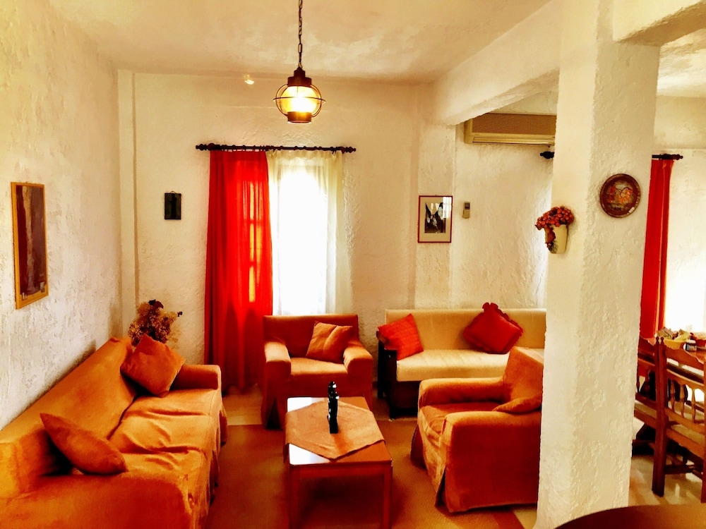 Filoxenia Villa 26/50