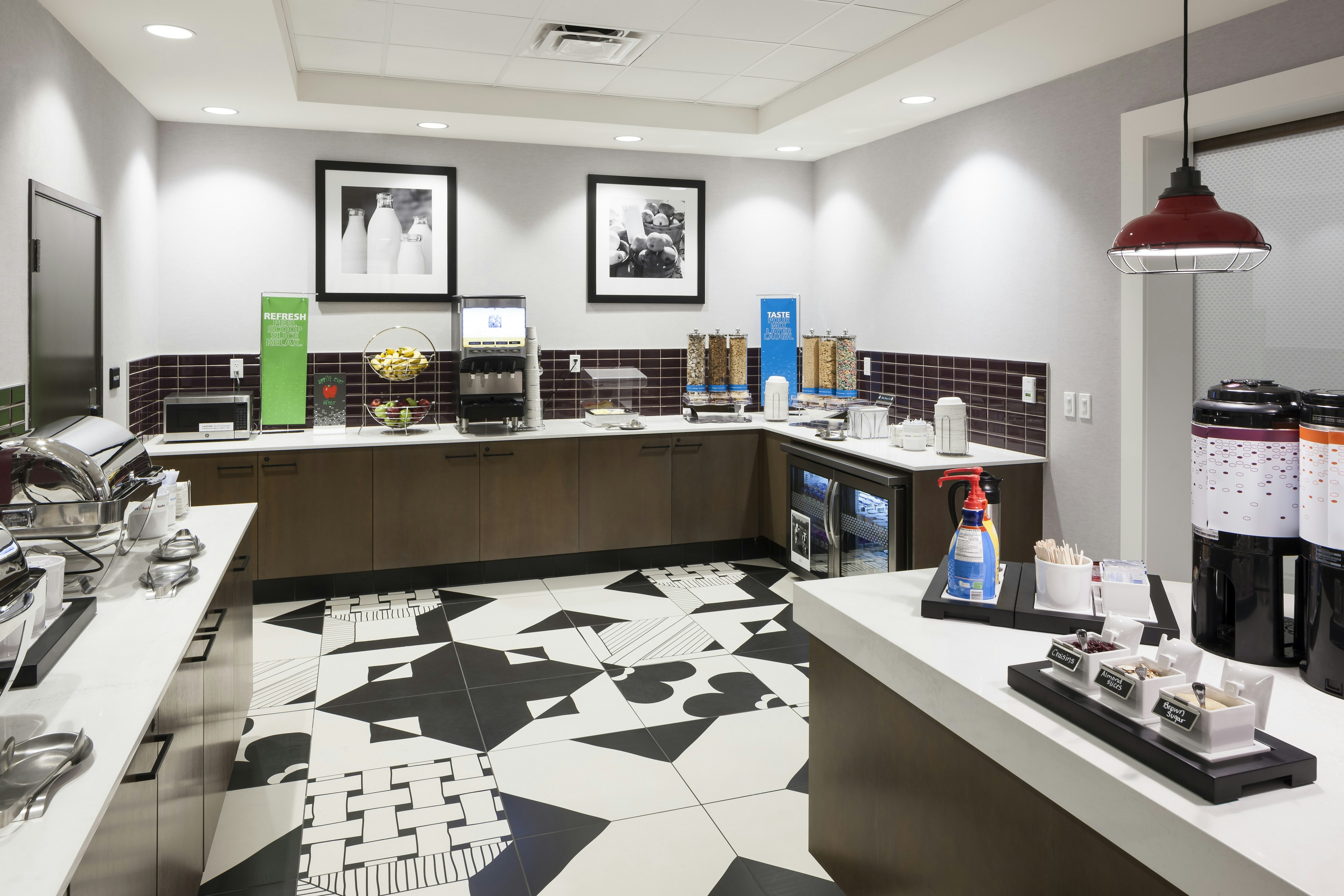 Hampton Inn Suites Phoenix Downtown 3/44