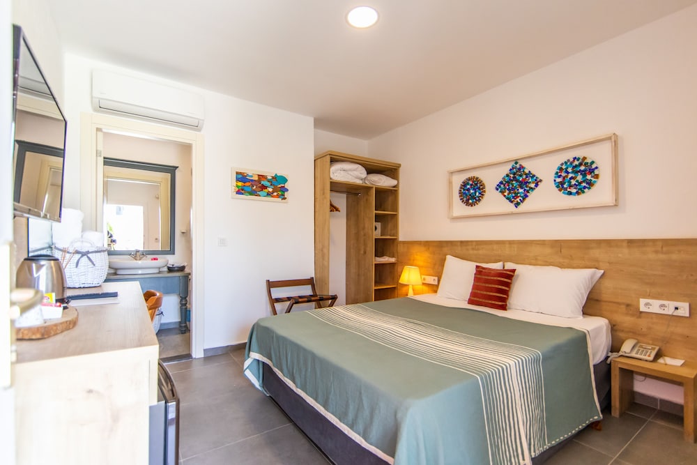 Kefi Beach And Suites 14/50