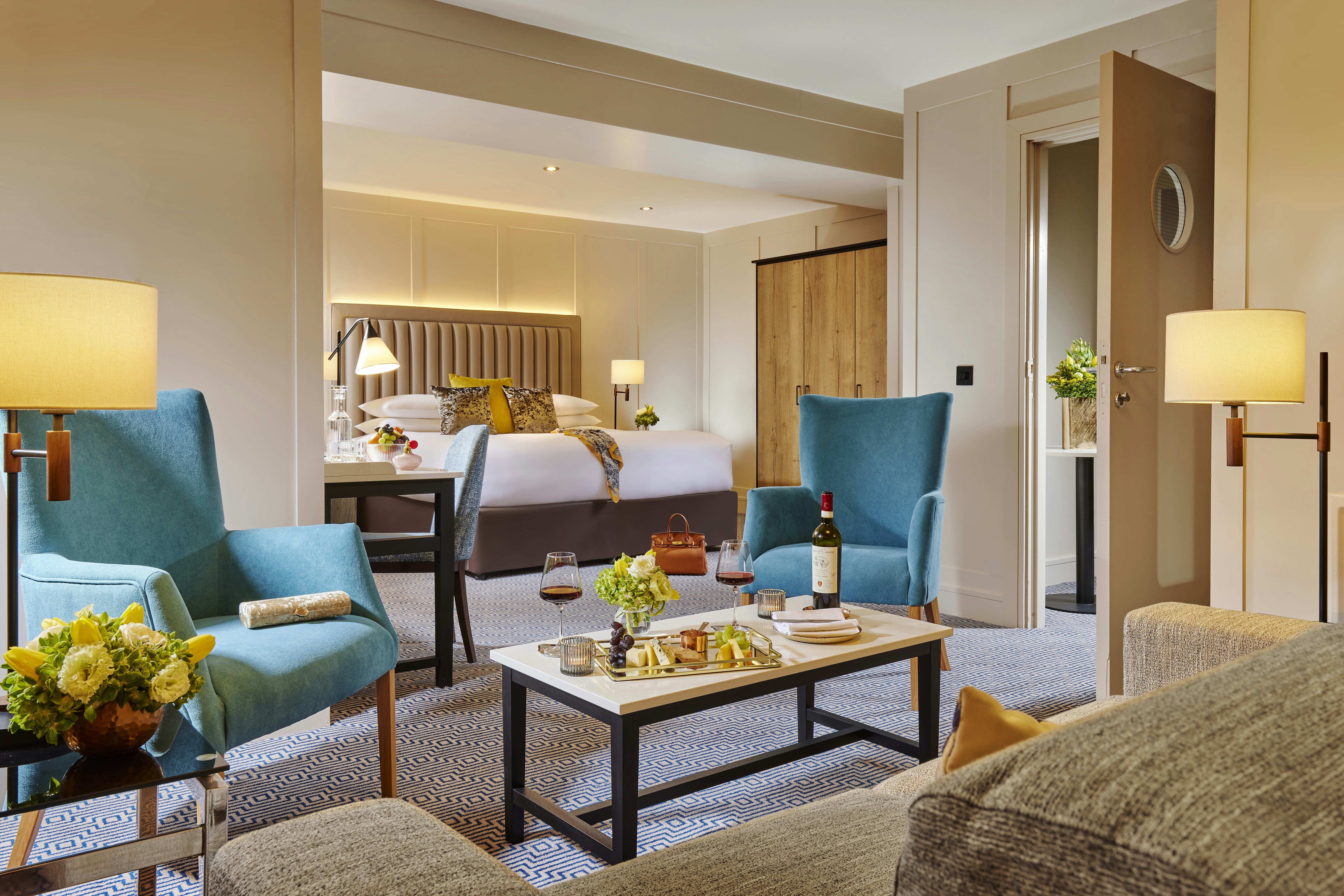 Westport Coast Hotel 48/75