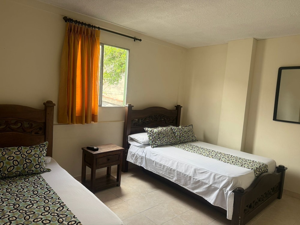 Hotel Los Tunjos 42/56