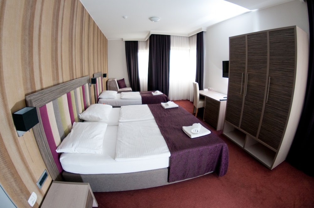 Hotel Brotnjo 25/67