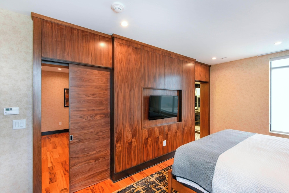 Springhill Suites Wilmington Mayfaire 11/41