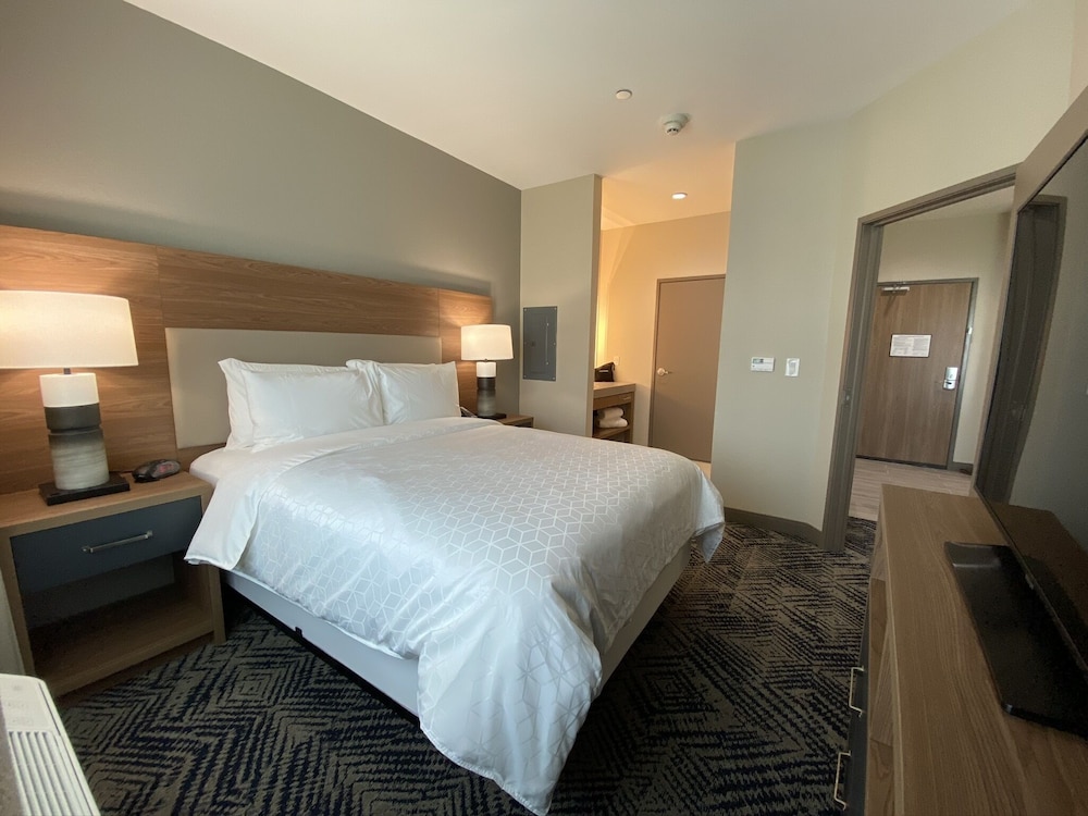 Candlewood Suites Aransas Pass 8/31