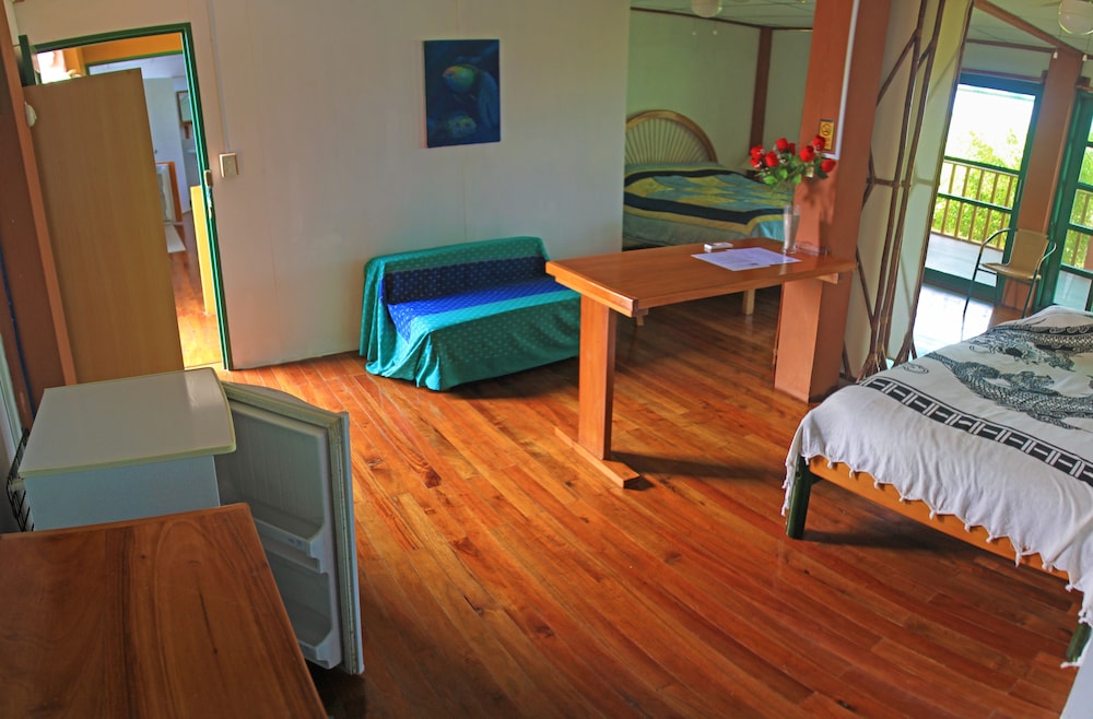 Galapagos Chalet 15/57