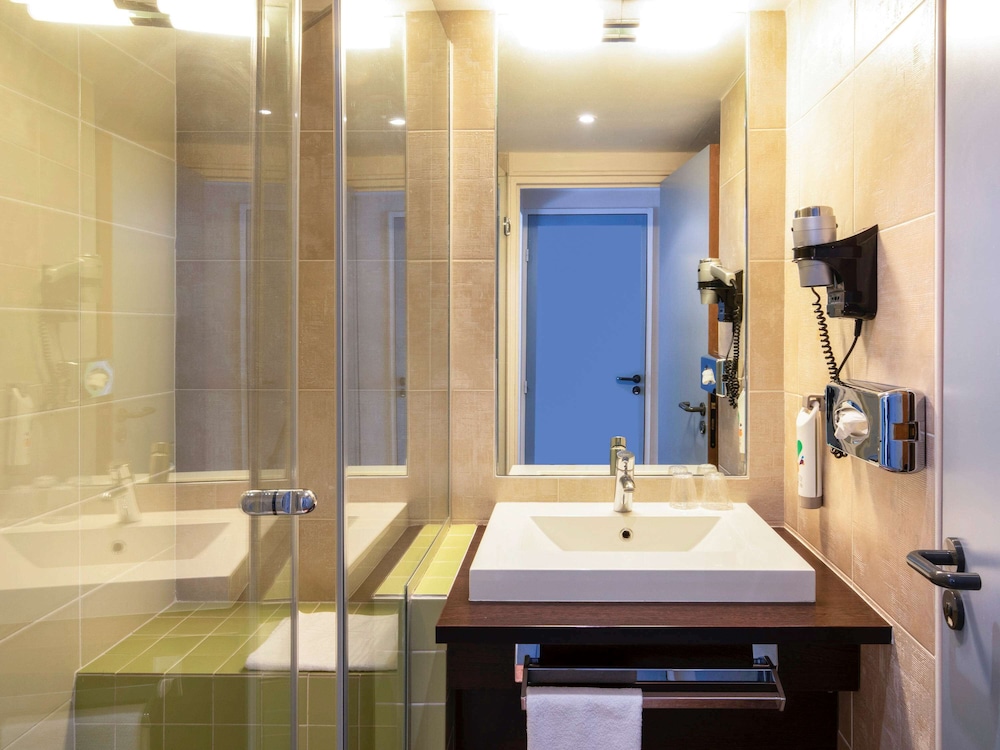 Ibis Styles Evry Cathedrale 46/48