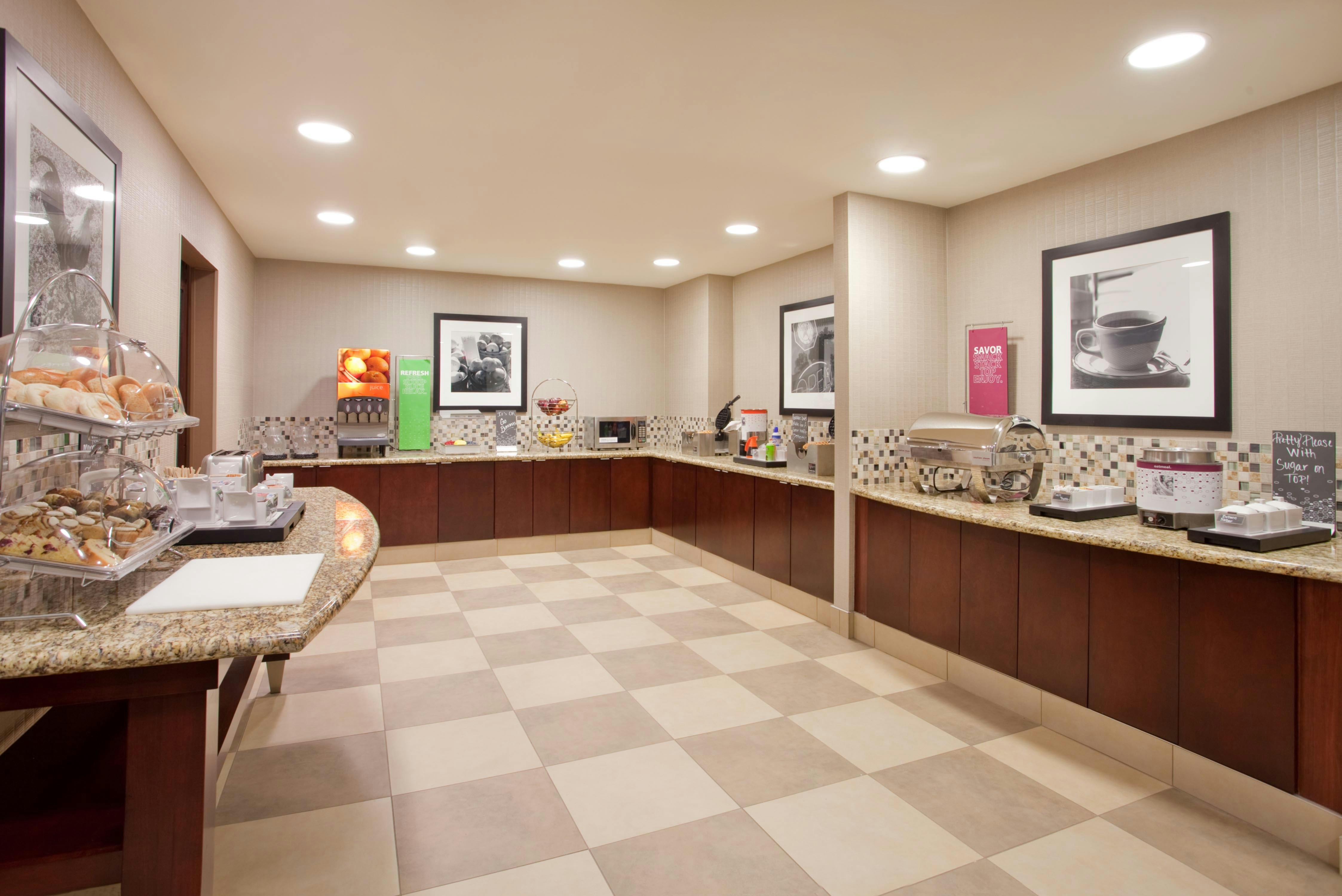 Hampton Inn & Suites Omaha Southwest-La Vista 12/49